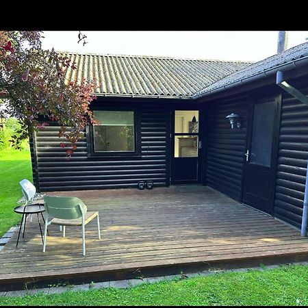 Dejlig Sommerhus 150M Fra Privat Strand Brenderup Exterior foto